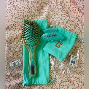 Taylor Swift Hair Brush and Claw Clip Bundle
